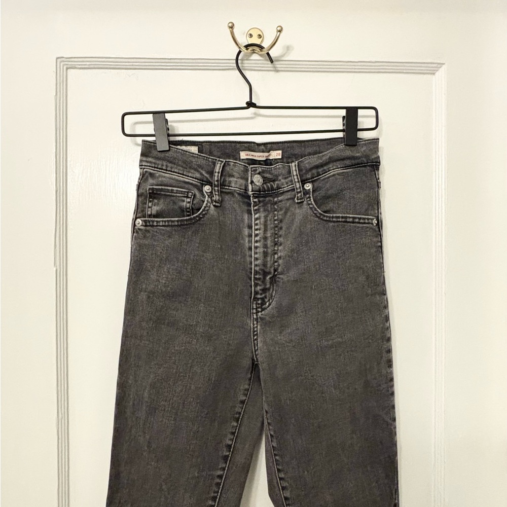 Women's Gray Skinny Jeans